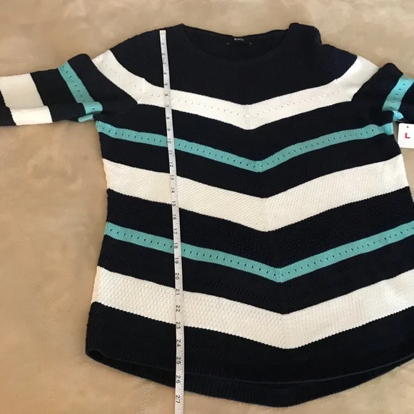 Bonita Chevron Soft Knit Sweater - Size L - Picture 9 of 10